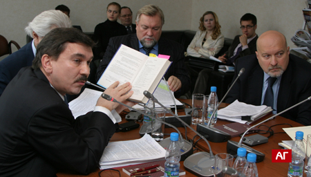 В. Буробин, Е. Семеняко, Ю. Пилипенко