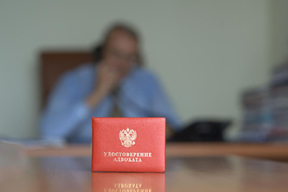 Адвокат получил предупреждение за непроведение с доверителем конфиденциального свидания до его допроса