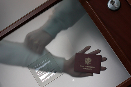 АП Санкт-Петербурга отреагировала на применение конвоиром насилия к адвокату