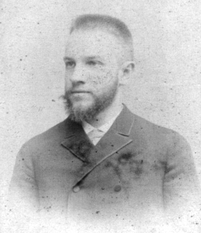 Малянтович Павел выпускник 1893 cropped etc.jpg